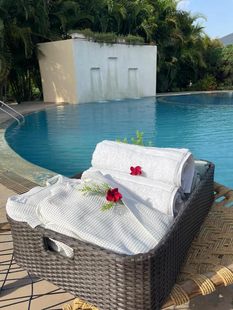 Luxury Floating Serving Tray - Brown ( Rectangle )